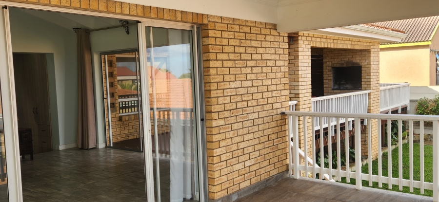 6 Bedroom Property for Sale in Dana Bay Western Cape